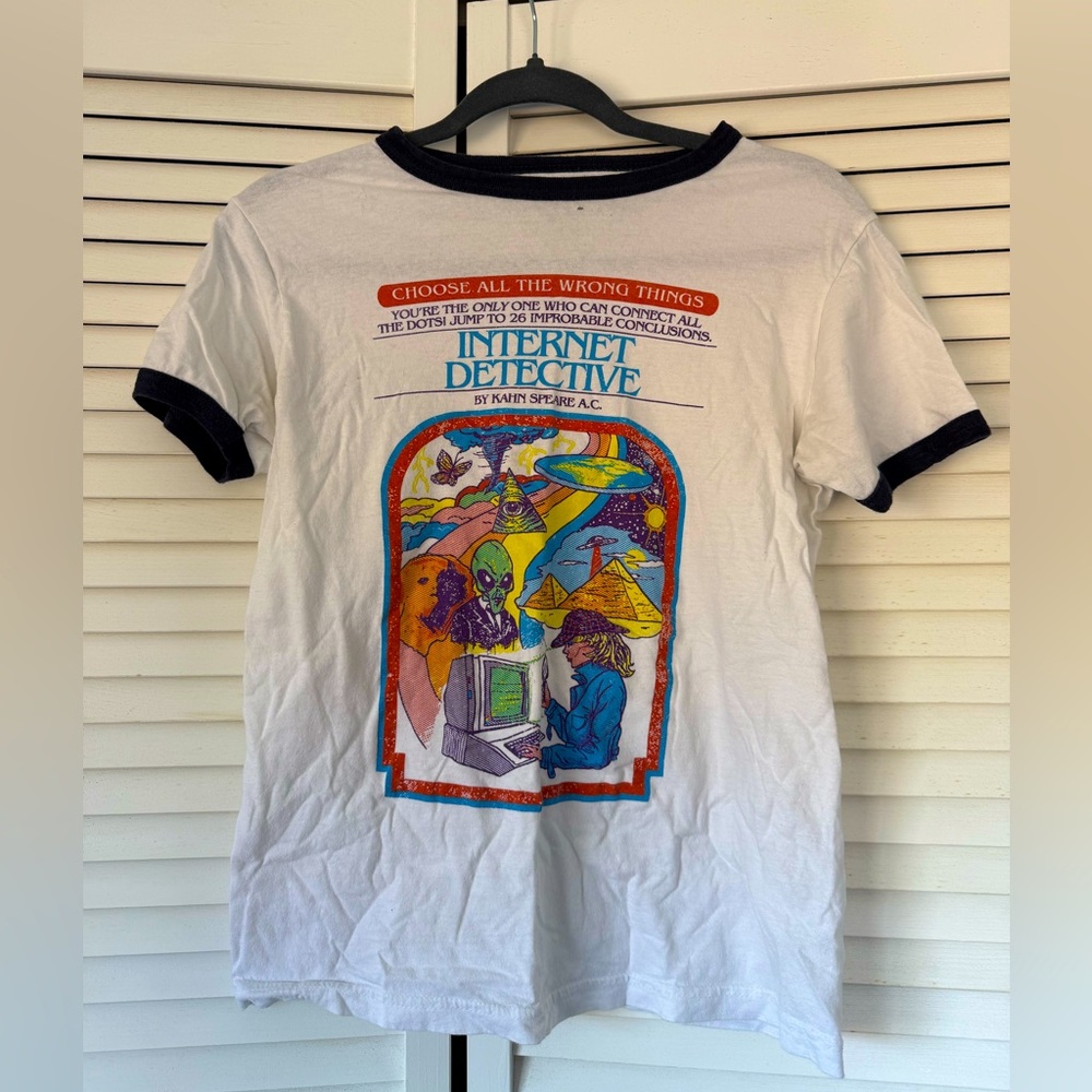 Internet Detective T-shirt 🔎